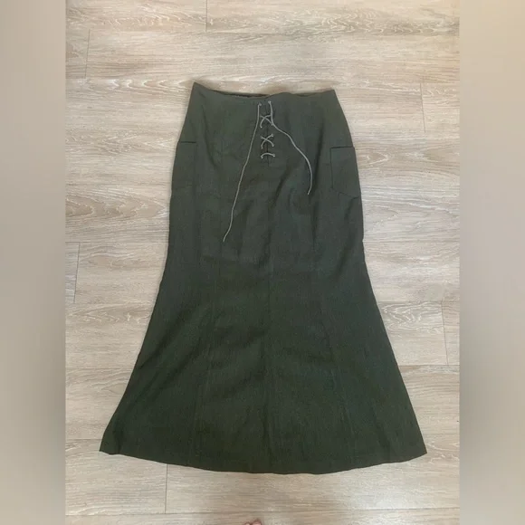 Mopgan Yangkuo Olive A-Line Skirt with Lace-Up Accent Size XL - Picture 1 of 3